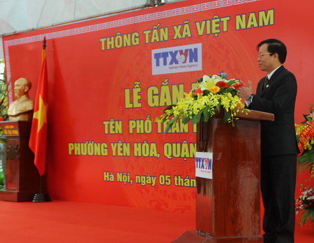 Gắn biển tên phố Trần Kim Xuyến, liệt sĩ nhà báo TTXVN ảnh 6